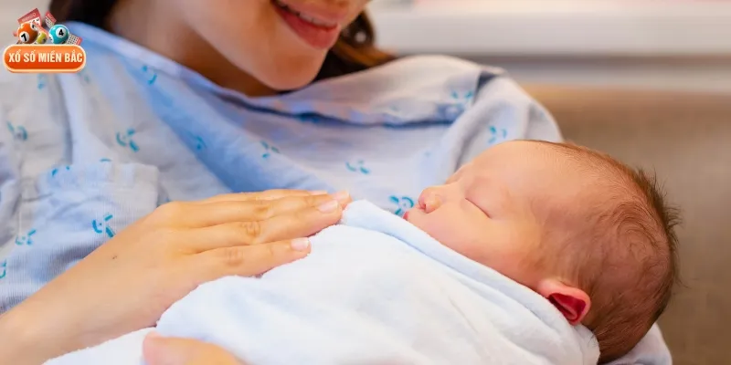 Mơ thấy mình sinh con gái có thể là thông điệp về sự viên mãn trong cuộc sống